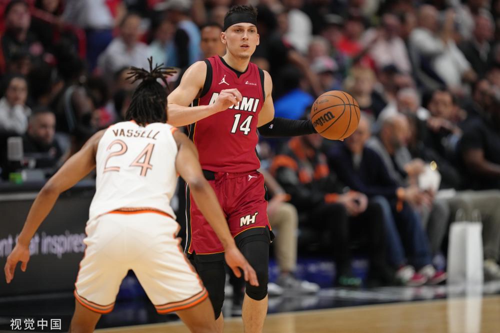 之间的碰撞 之间的碰撞